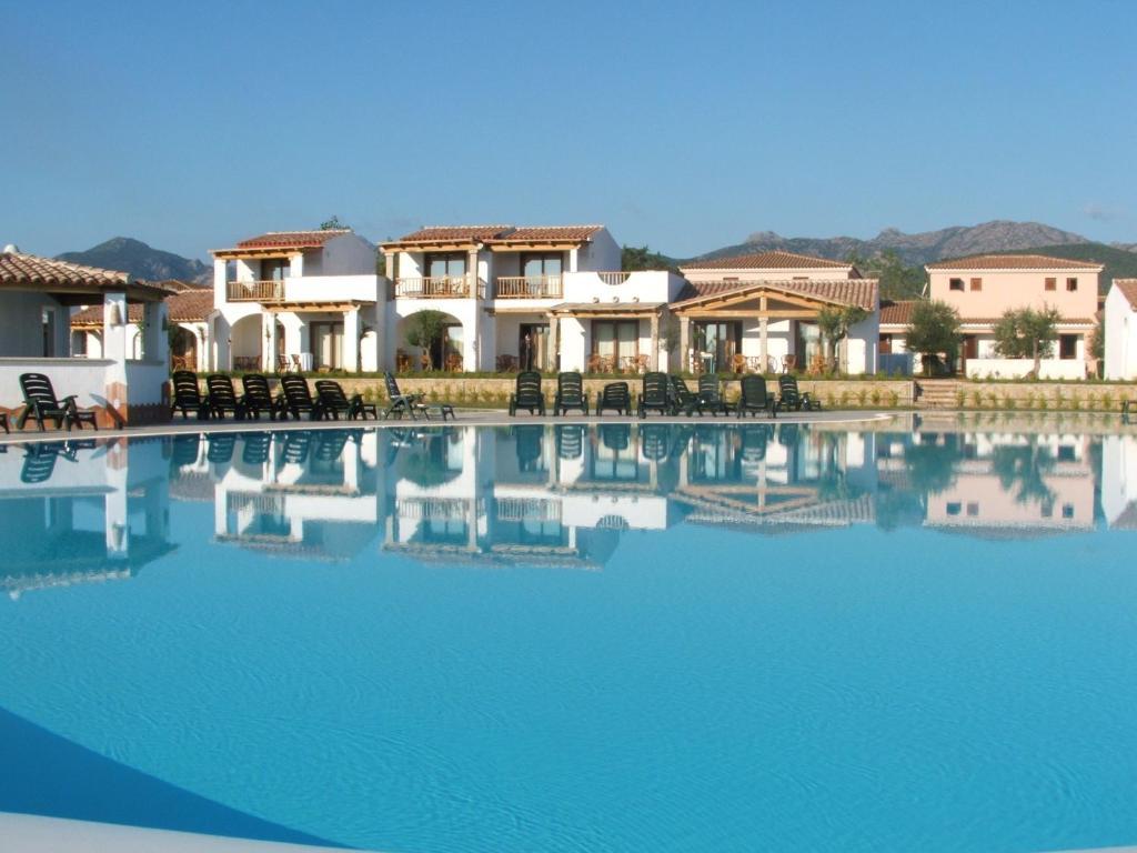 Le Tre Querce Aparthotel San Teodoro  Ngoại thất bức ảnh