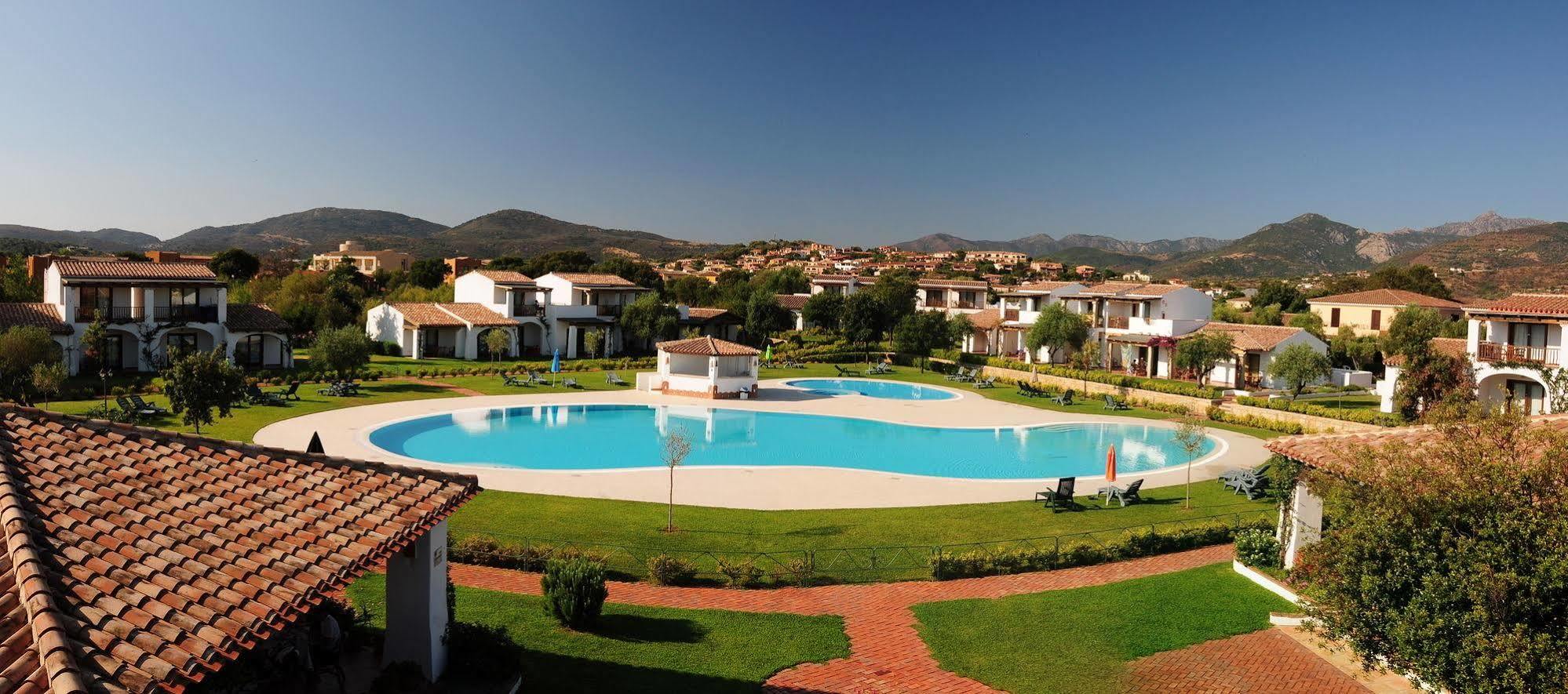 Le Tre Querce Aparthotel San Teodoro  Ngoại thất bức ảnh